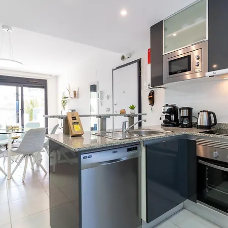 Apartment Rentafive - Nuevo - Piscina - Jardin
