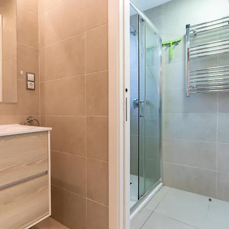 Apartment Rentafive - Nuevo - Piscina - Jardin